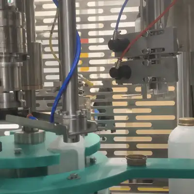 Adelphi Masterfil - Mastercap Indexing Capping Machine