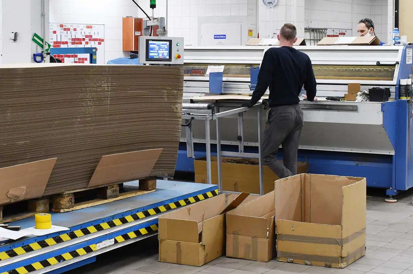 Boxmakers buy new or used credit Zemat