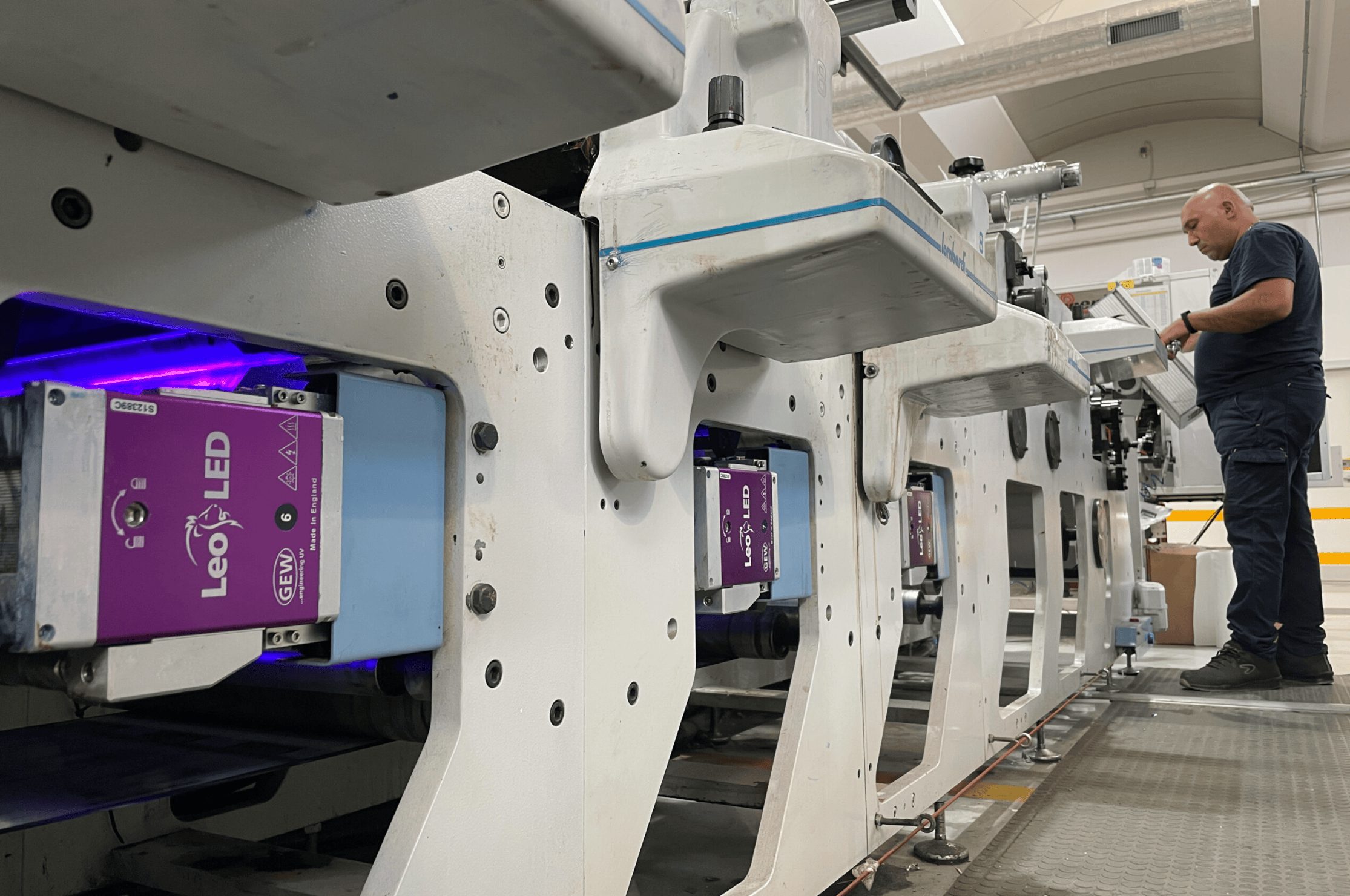 GEW full UV LED curing