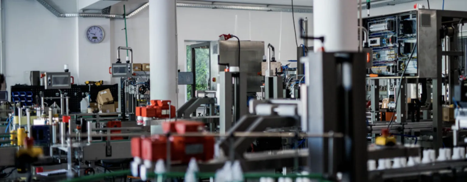 HG Robotics cosmetics pouring machine