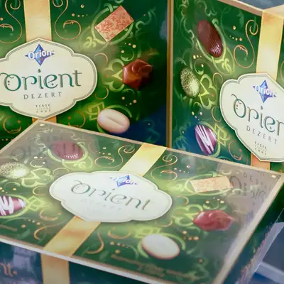 Hugo Beck - High-end shrink wrapping of chocolate boxes