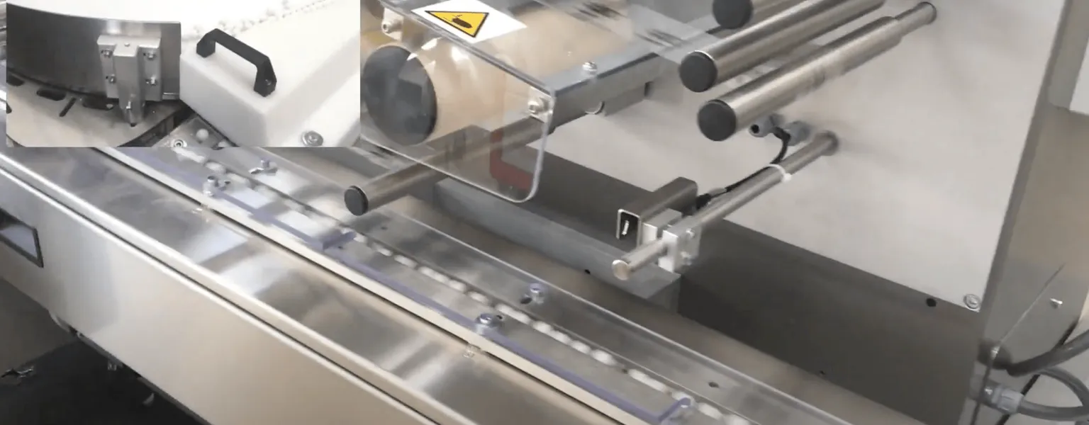 Laferpack Disko flow pack wrapping machine for candy