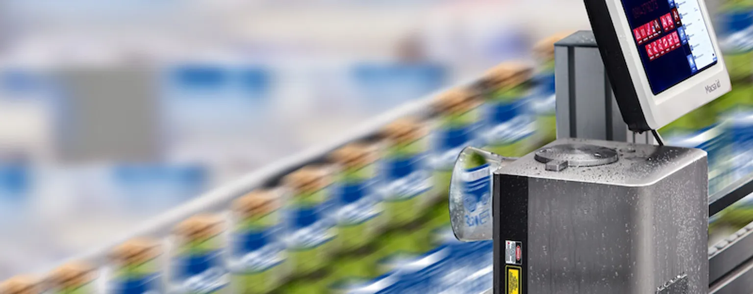 Macsa Id Laser marking of QR codes on beverage labels